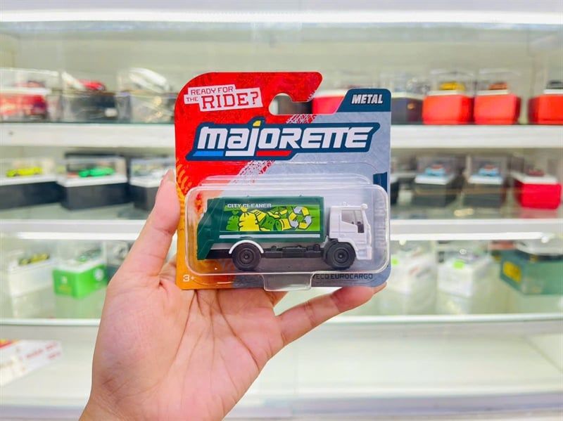  Mô hình xe Street car chở rác Eurocargo tỉ lệ 1:64 Majorette 8501000000 
