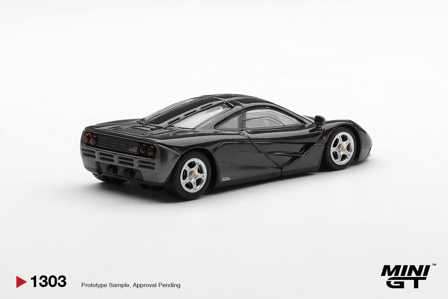  Mô hình xe McLaren F1 Blue Black Metallic tỉ lệ 1:64 MiniGT MGT01303 