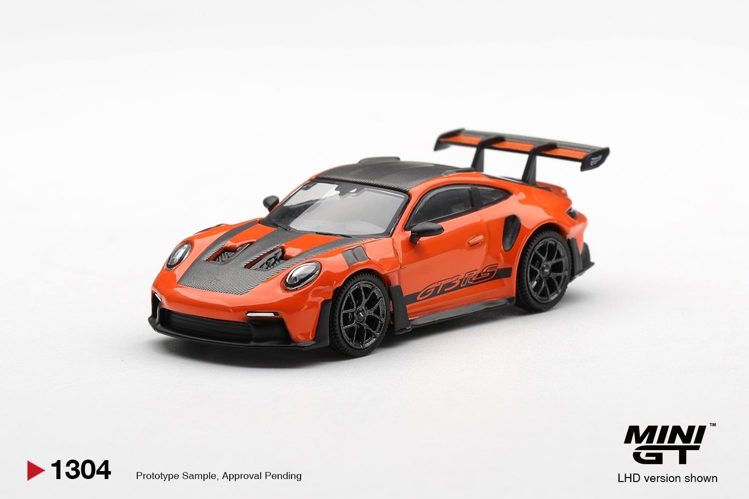  Mô hình xe Porsche 911 (992) GT3 RS Weissach Package Gulf Orange tỉ lệ 1:64 MiniGT MGT01304 