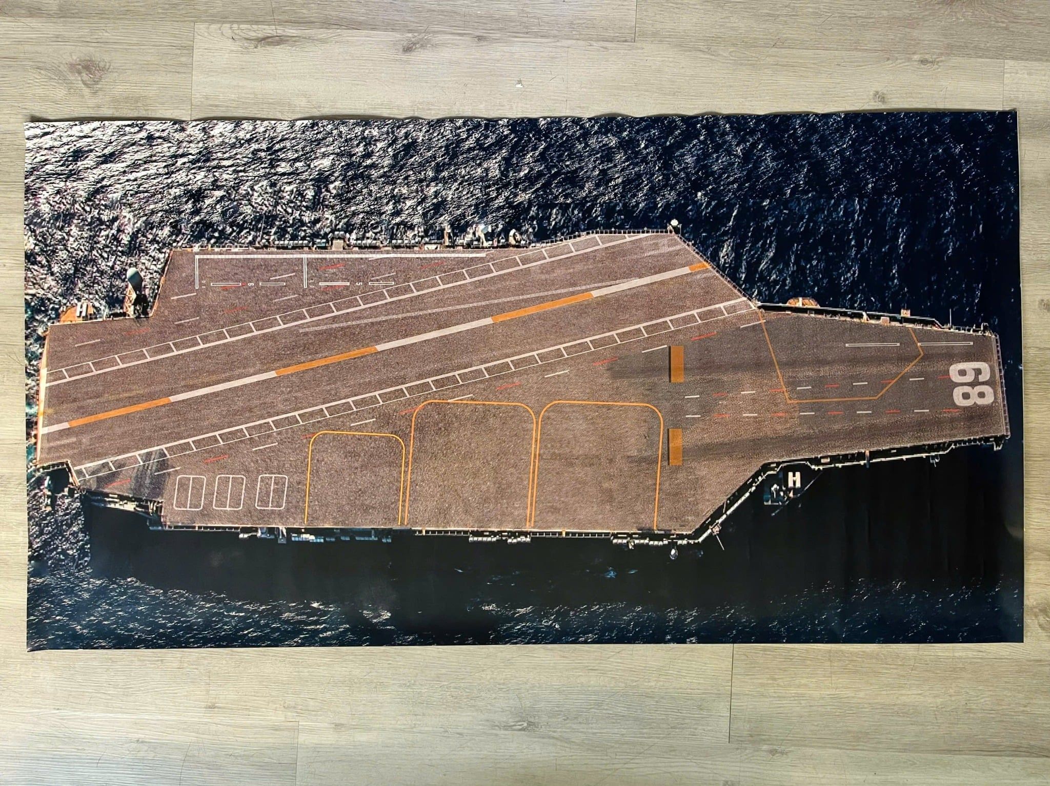 Diorama tàu sân bay bãi đáp đường băng in PP cán mờ chống nước bụi bẩn khổ dài 150cm cho máy bay mô hình 16cm 20cm 1:200 1:400 DR046