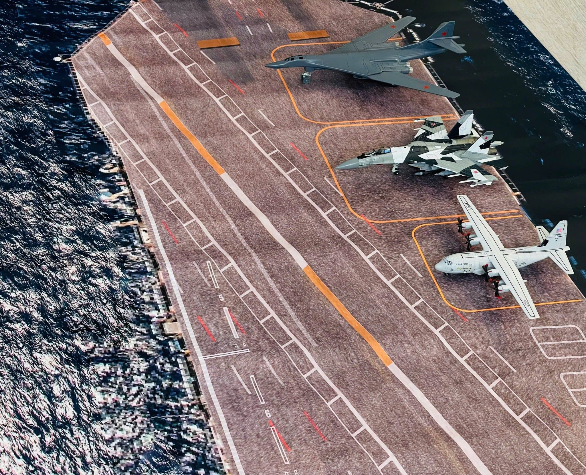  Diorama tàu sân bay bãi đáp đường băng in PP cán mờ chống nước bụi bẩn khổ dài 150cm cho máy bay mô hình 16cm 20cm 1:200 1:400 DR046 