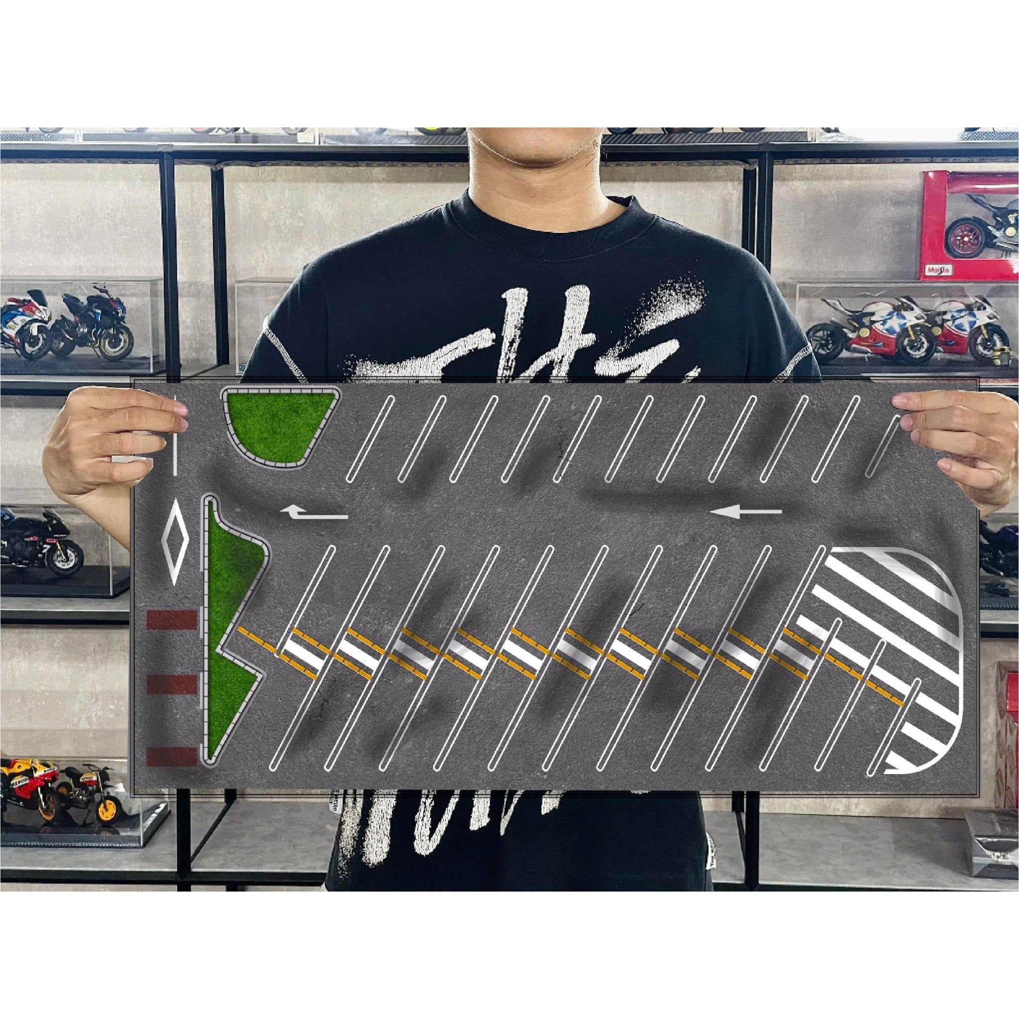  Diorama mô phỏng mặt đường - bãi đỗ xe - pit race in PP cán mờ chống nước bụi bẩn kích cỡ 90x40cm tỉ lệ 1:64 Autono1 DR602 