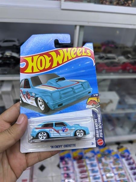  Mô hình xe Chevrolet '76 Chevy Chevette Blue có bản quyền chính hãng tỉ lệ 1:64 C4982-CV 