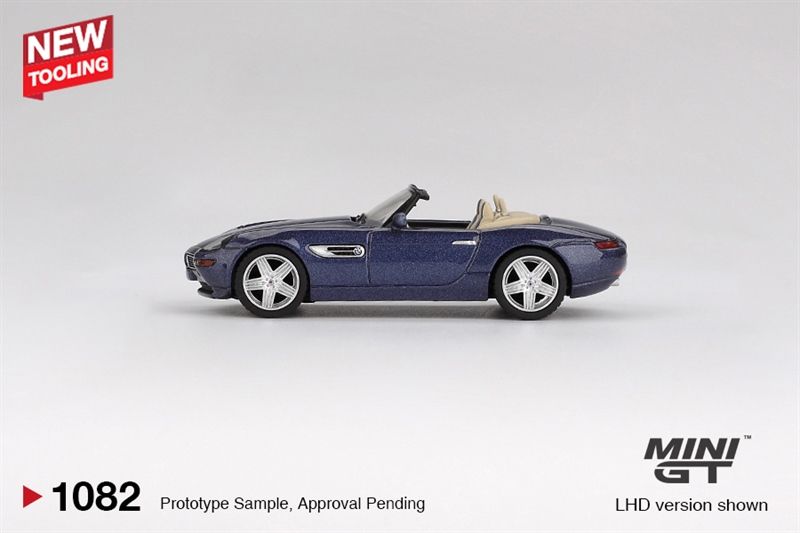  Mô hình xe BMW Z8 Alpina Alpine Blue bản card tỉ lệ 1:64 MiniGT MGT01082-BL NO CHASE 