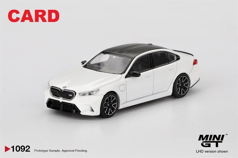  Mô hình xe BMW M5 Alpine White bản card tỉ lệ 1:64 MiniGT MGT01092 