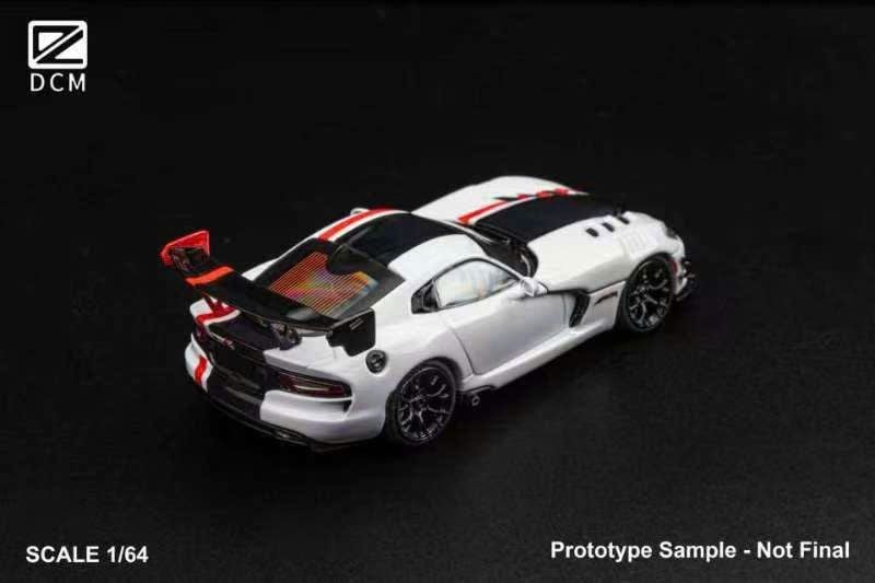  Mô hình xe Dodge Viper ACR Open hood tỉ lệ 1:64 DCM OT64484 
