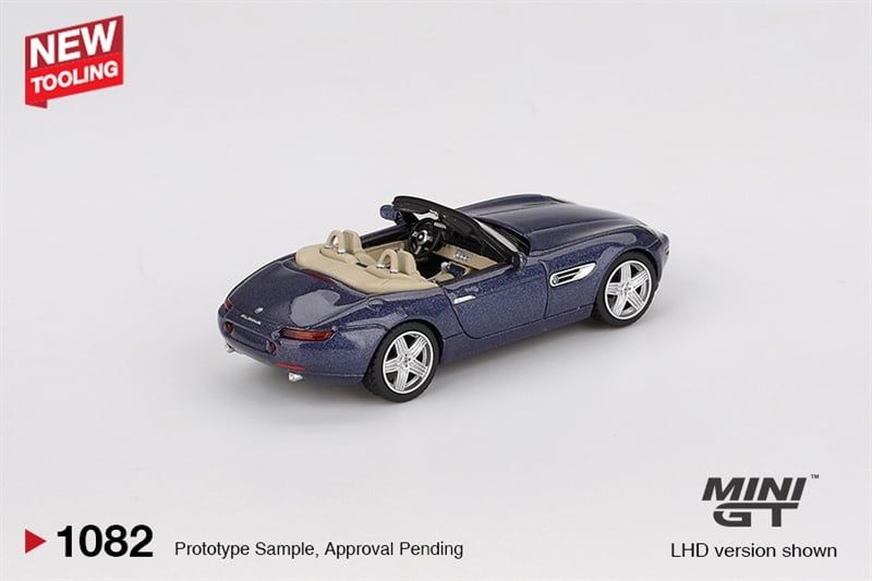  Mô hình xe BMW Z8 Alpina Alpine Blue bản card tỉ lệ 1:64 MiniGT MGT01082-BL NO CHASE 