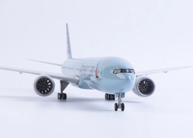  Mô hình máy bay American Boeing B777 có bánh xe kích thước 47cm no led MB47112 