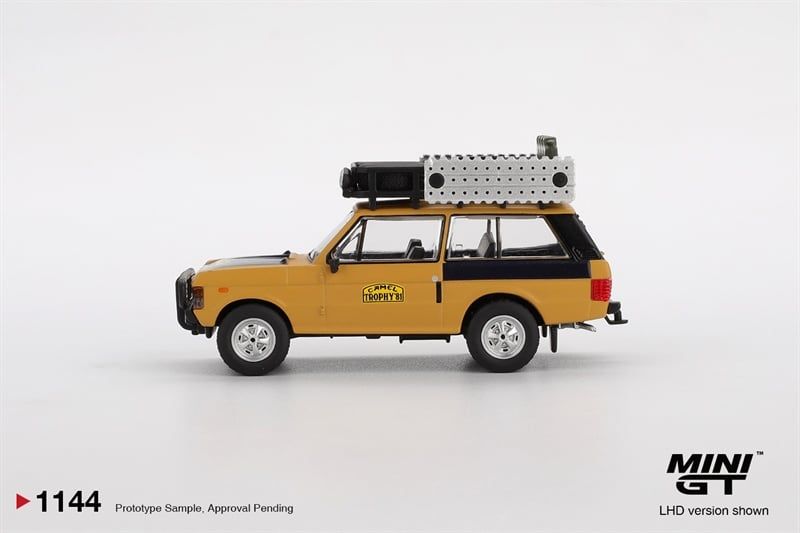  Mô hình xe Range Rover 1981 Camel Trophy Sumatra C.Swoboda & K.Mentel Winner tỉ lệ 1:64 MiniGT MGT01144 