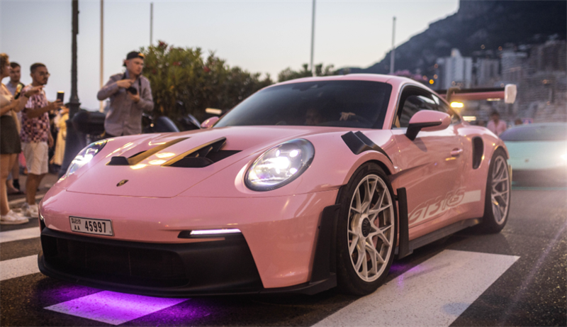  Mô hình xe Porsche 911 GT 3 RS tỉ lệ 1:64 Stance Hunters OT64558 