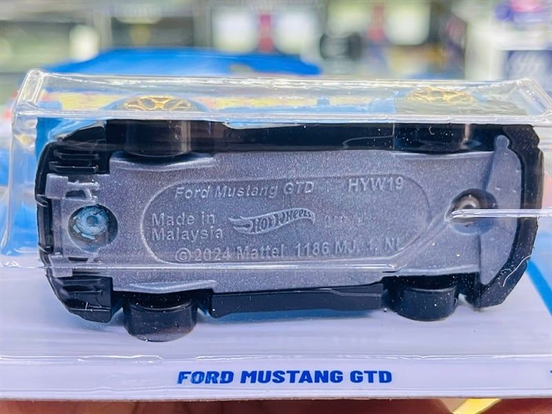  Mô hình xe Ford Mustang GTD Hotwheels kim loại có bản quyền chính hãng tỉ lệ 1:64 C4982-FO 