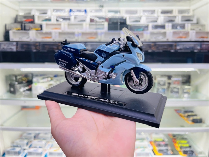  Mô hình xe mô tô Yamaha FJR 1300 police blue tỉ lệ 1:18 Maisto MT18034 