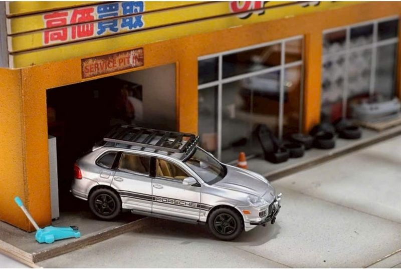  Mô hình xe Porsche Cayenne Turbo S 957 tỉ lệ 1:64 Street Weapon OT64461 