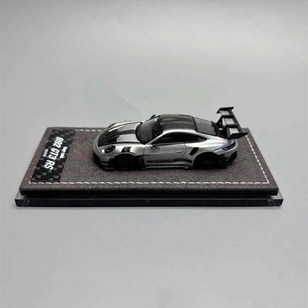  Mô hình xe Porsche 992 GT3 RS Limited To 999pcs tỉ lệ 1:64 Top Lux OT64676 