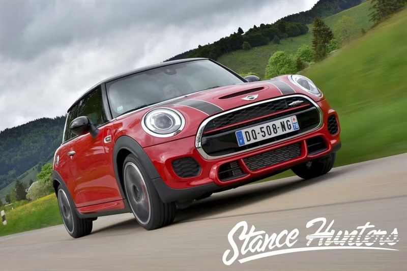  Mô hình xe Mini Cooper JCW (F56) Stance Hunters tỉ lệ 1:64 Alloy model OT64583 