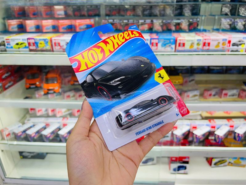  Mô hình xe Ferrari SF90 Stradale black Hot Wheels kim loại có bản quyền chính hãng tỉ lệ 1:64 C4982-FE 