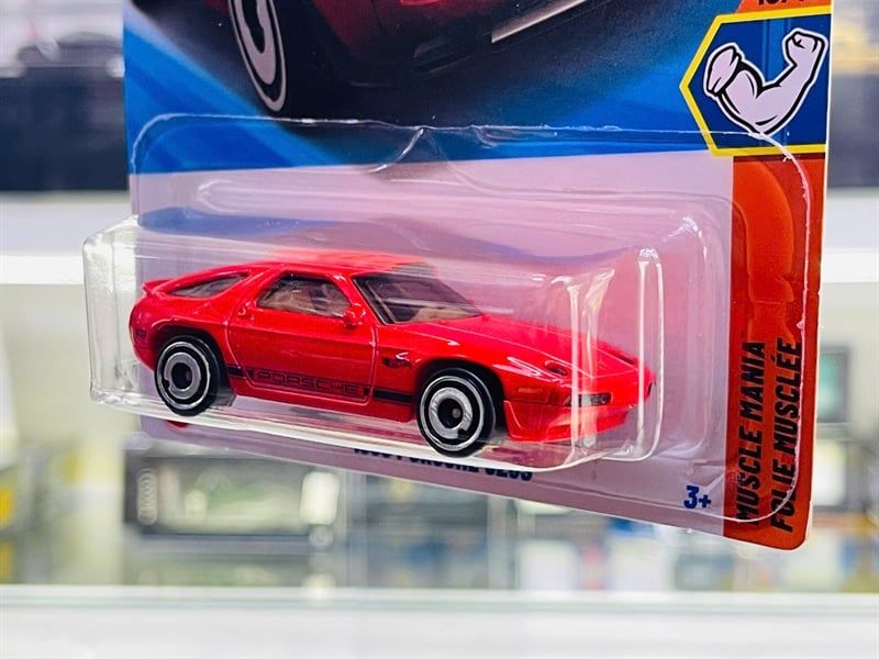  Mô hình xe Porsche 928S 1983 Hotwheels kim loại có bản quyền chính hãng tỉ lệ 1:64 C4982-PO 