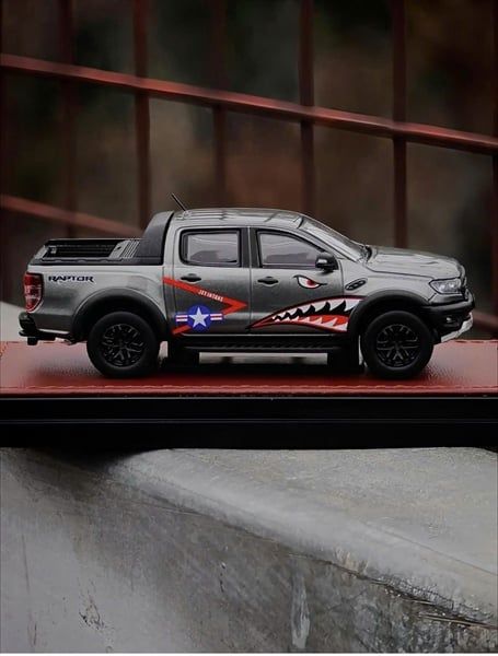  Mô hình xe Ford Ranger Raptor 2024 Baja Racing Livery tỉ lệ 1:64 MK MINIATURES OT64640 
