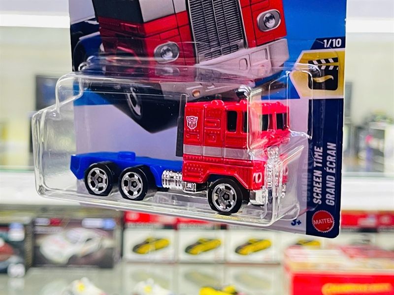  Mô hình xe tải Optimus prime Transformers Fantasy Hotwheels kim loại có bản quyền chính hãng tỉ lệ 1:64 C4982-FA 