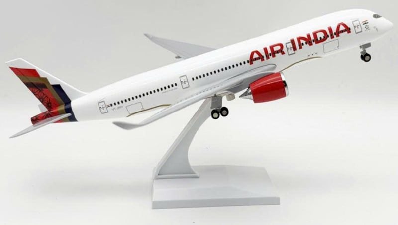  Mô hình máy bay Air India Airbus A350 30CM MB30062 