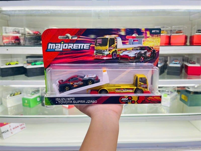  Mô hình xe JDM Legends Tuning Transporter Isuzu NPR with Toyota Supra JZA80 18.8cm tỉ lệ 1:64 Majorette 8504103000 