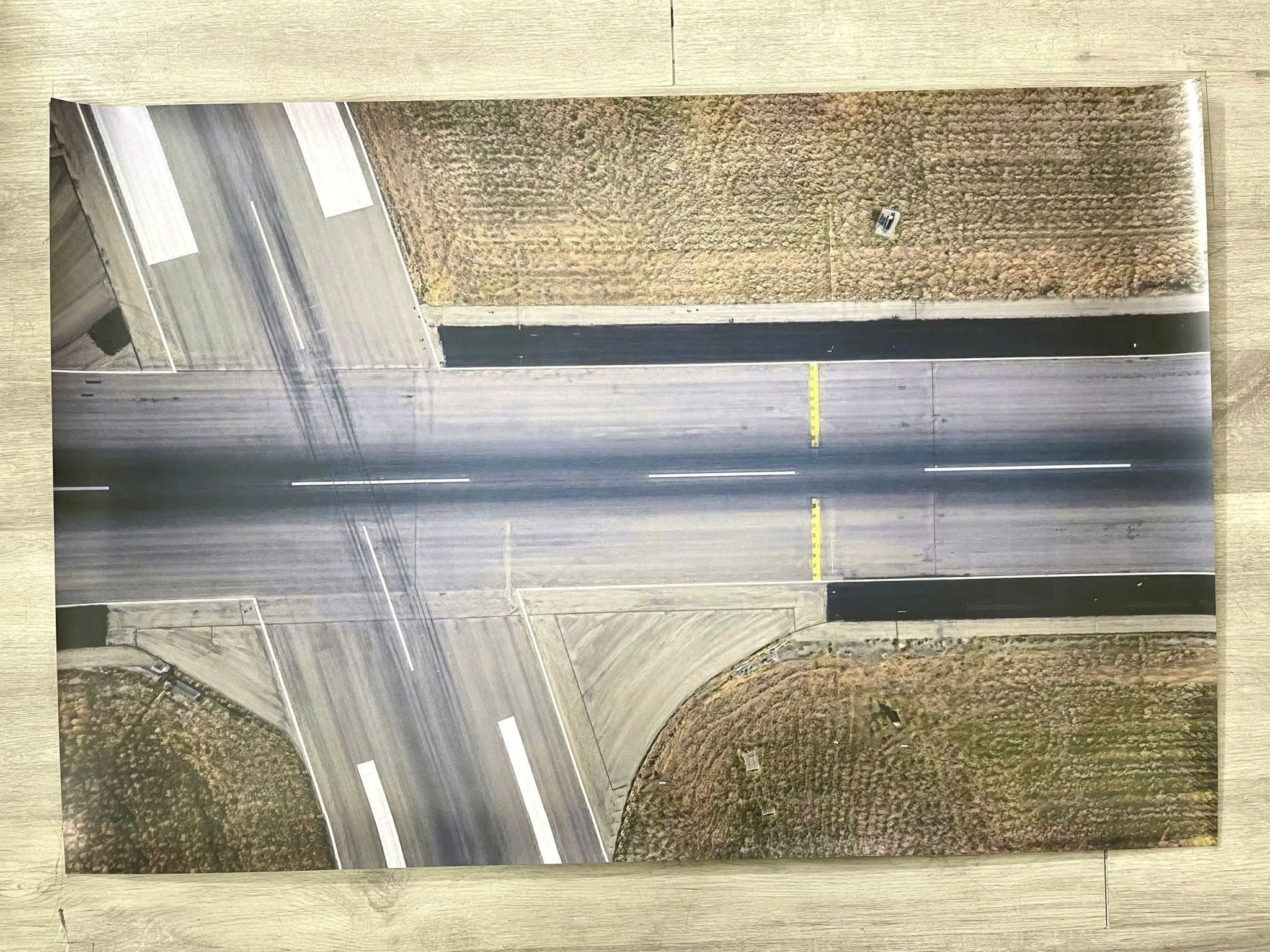  Phụ kiện trưng bày đường băng chất liệu in pp 80x120cm cán mờ chống nước bụi bẩn dành cho máy bay mô hình nhiều tỉ lệ DR051 