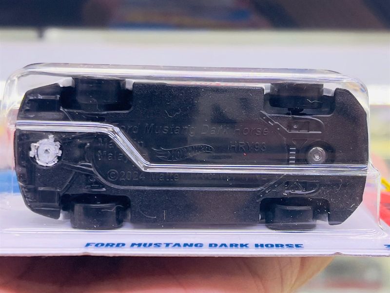  Mô hình xe Ford Mustang Dark Horse white Hotwheels kim loại có bản quyền chính hãng tỉ lệ 1:64 C4982-FO 