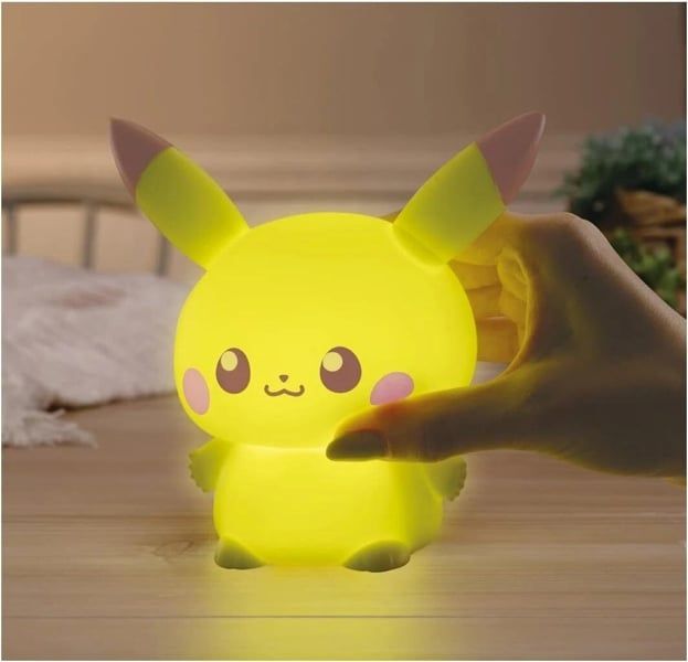  Mô hình nhân vật Pokemon LED Light Pikachu - có đèn led Takara Tomy 56488 