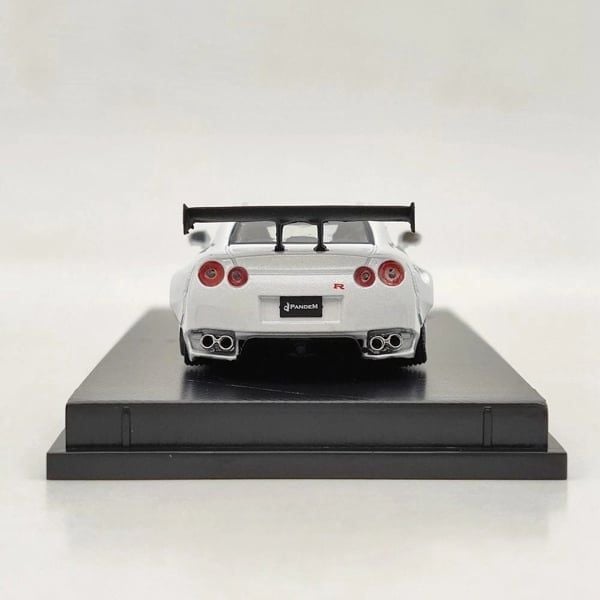  Mô hình xe Nissan GTR R35 Rocket Pandem tỉ lệ 1:64 Lang Feng model 43-GTR35-2 