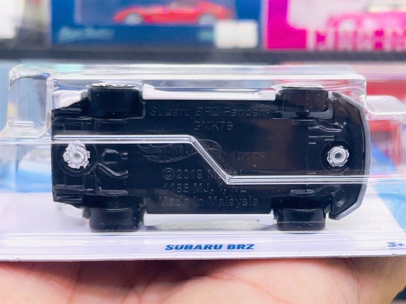  Mô hình xe Subaru BRZ white custom Hotwheels kim loại có bản quyền chính hãng tỉ lệ 1:64 C4982-SU 