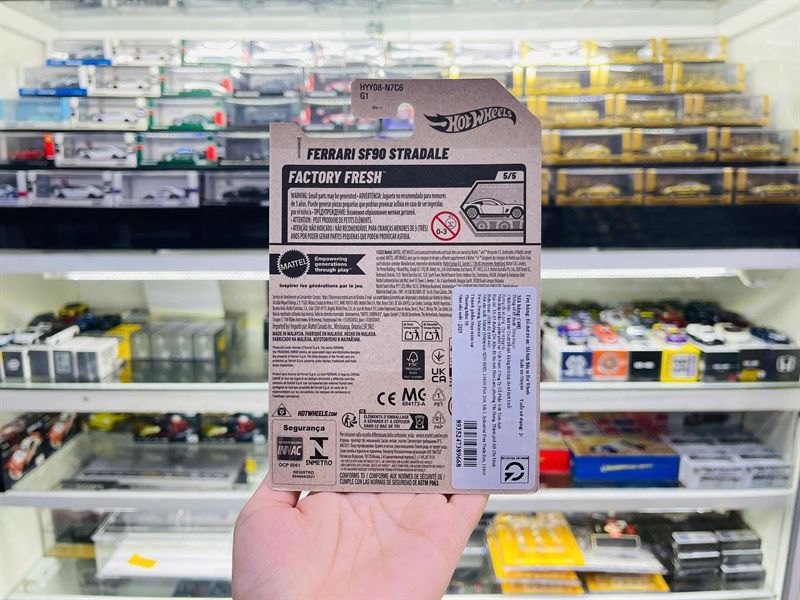  Mô hình xe Ferrari SF90 Stradale gray Hotwheels kim loại có bản quyền chính hãng tỉ lệ 1:64 C4982-FE 