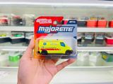  Mô hình xe Street car Renault Master medical emergency tỉ lệ 1:64 Majorette 8501000000 