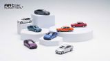  Mô hình xe BMW 3 Series Box Set 50 Years of the BMW 3 Series 7 generations, 8 car set tỉ lệ 1:64 Almost Real OT64576 