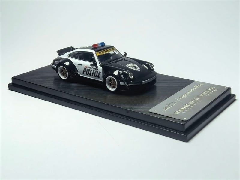  Mô hình xe RWB 964 Duck Wing Police Livery tỉ lệ 1:64 Model Collect OT64774 