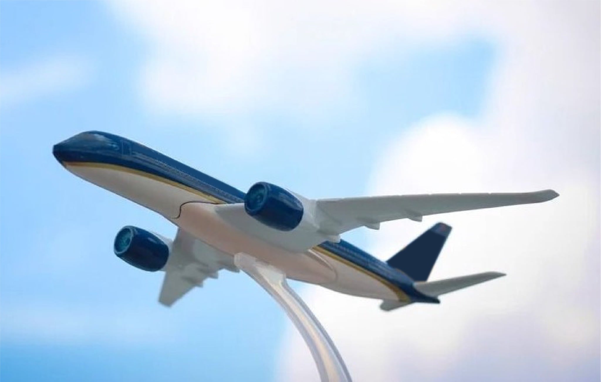  Mô hình máy bay VN-A886 Airbus A350-900 16cm MB16114 