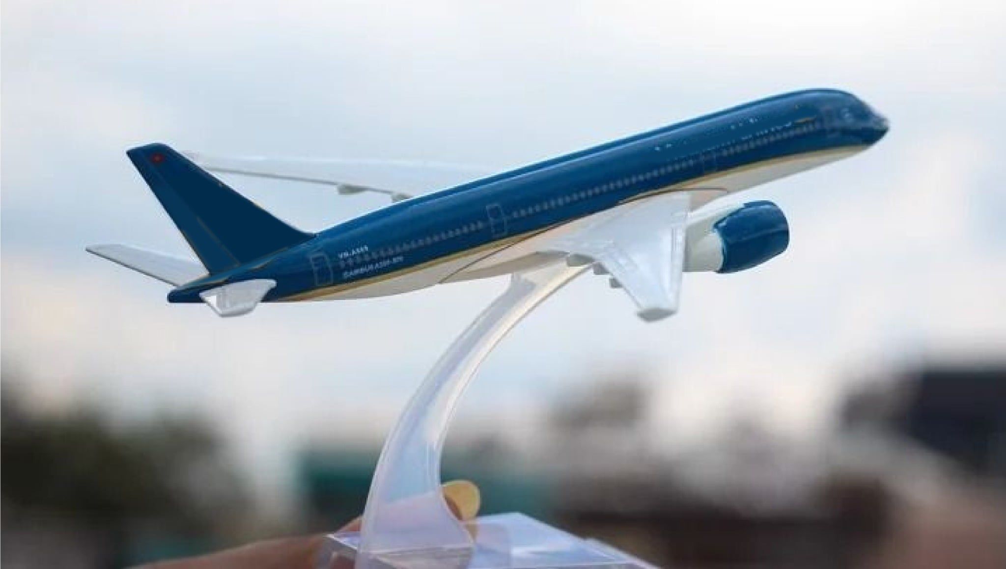  Mô hình máy bay VN-A886 Airbus A350-900 16cm MB16114 