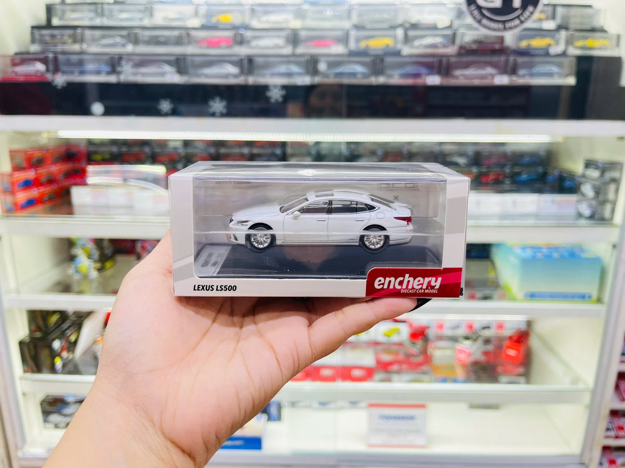  Mô hình xe Lexus LS500 White tỉ lệ 1:64 GCD X Enchery GE-004-18 