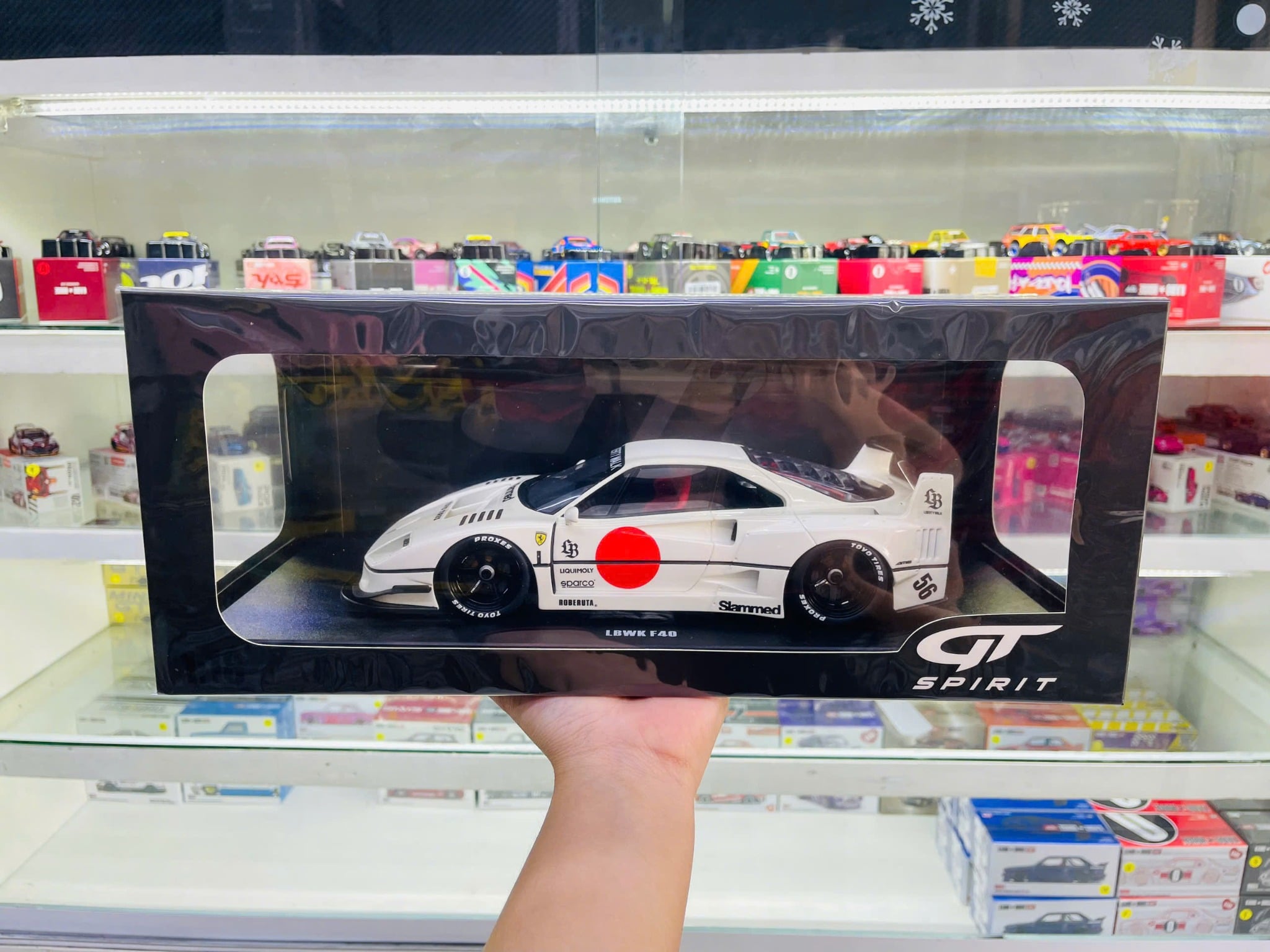  Mô hình xe Ferrari F40 LB WORKS LBWK Liberty Walk White 2023 tỉ lệ 1:18 GT Spirit GT470 
