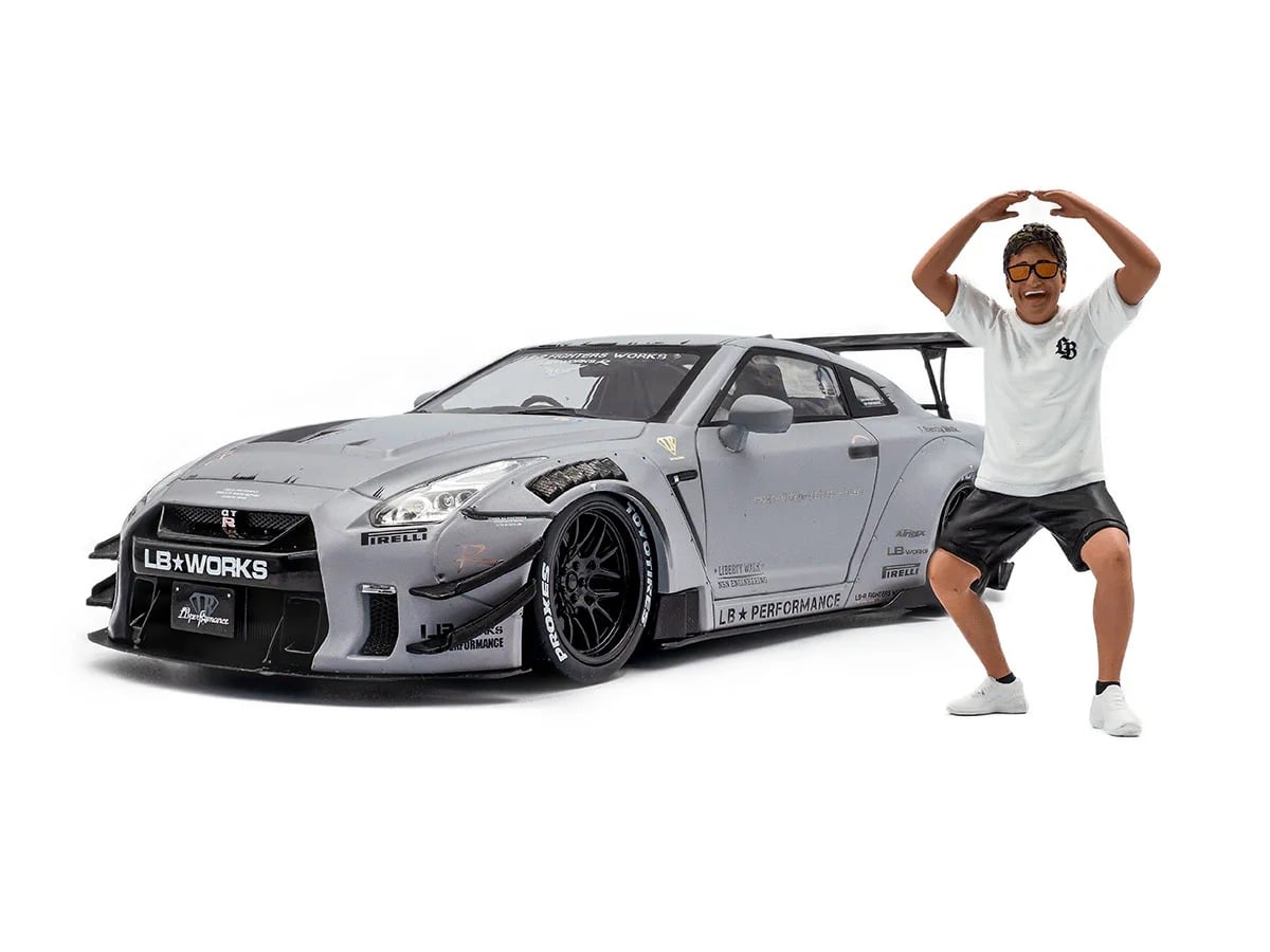  Mô hình xe NISSAN GT-R (R35) W/ LIBERTY WALK BODY KIT TYPE 2.0 GREY tỉ lệ 1:18 Solido x American Diorama S1805821 