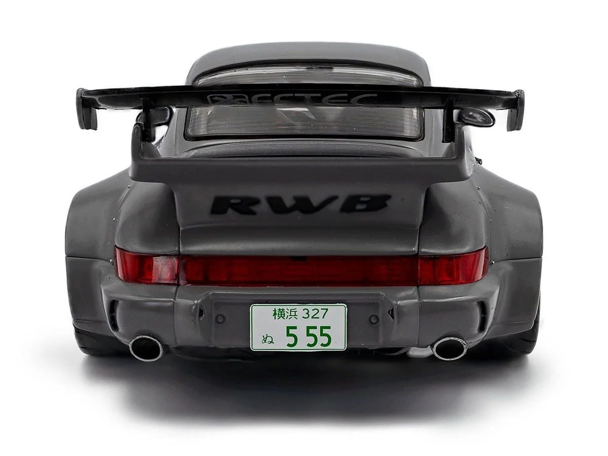  Mô hình xe RWB Body Kit Nardo Grey With 1/18 Akira Nakai Figure tỉ lệ 1:18 Solido x American Diorama S1807517 