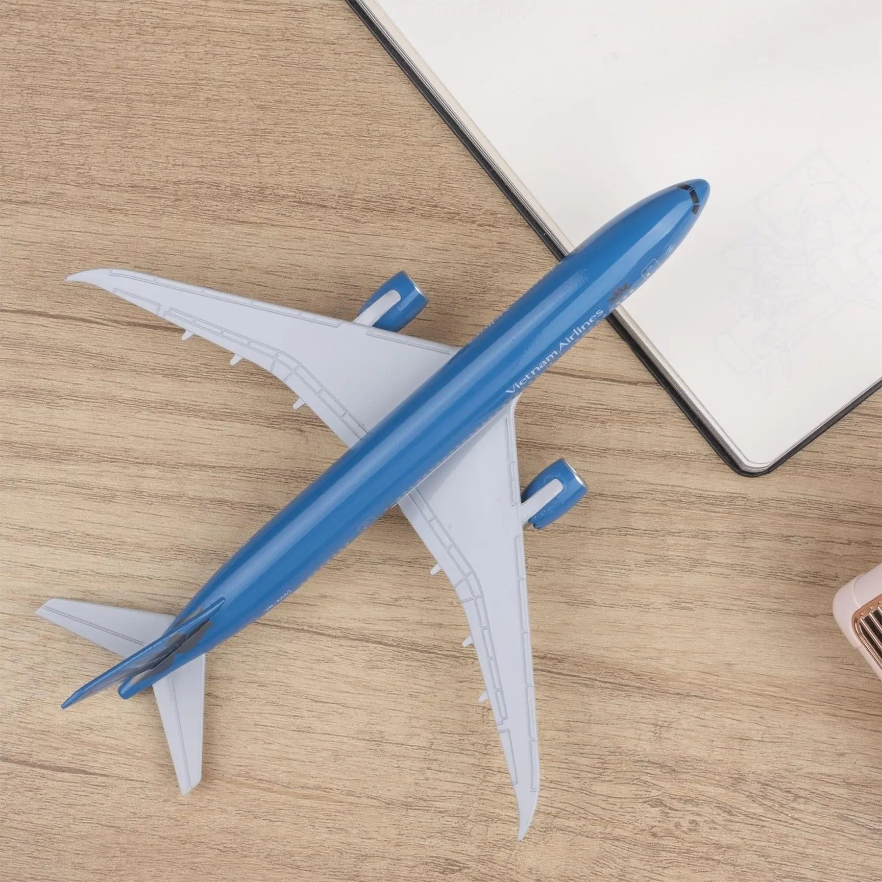  Mô hình máy bay VN Boeing B787 Dreamliner 20cm MB20012 