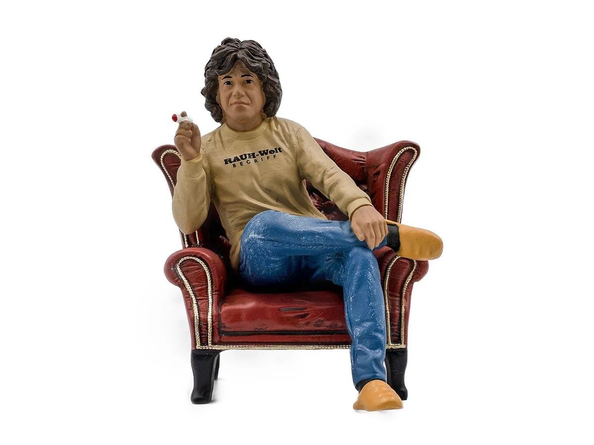  Mô hình xe RWB Body Kit Nardo Grey With 1/18 Akira Nakai Figure tỉ lệ 1:18 Solido x American Diorama S1807517 