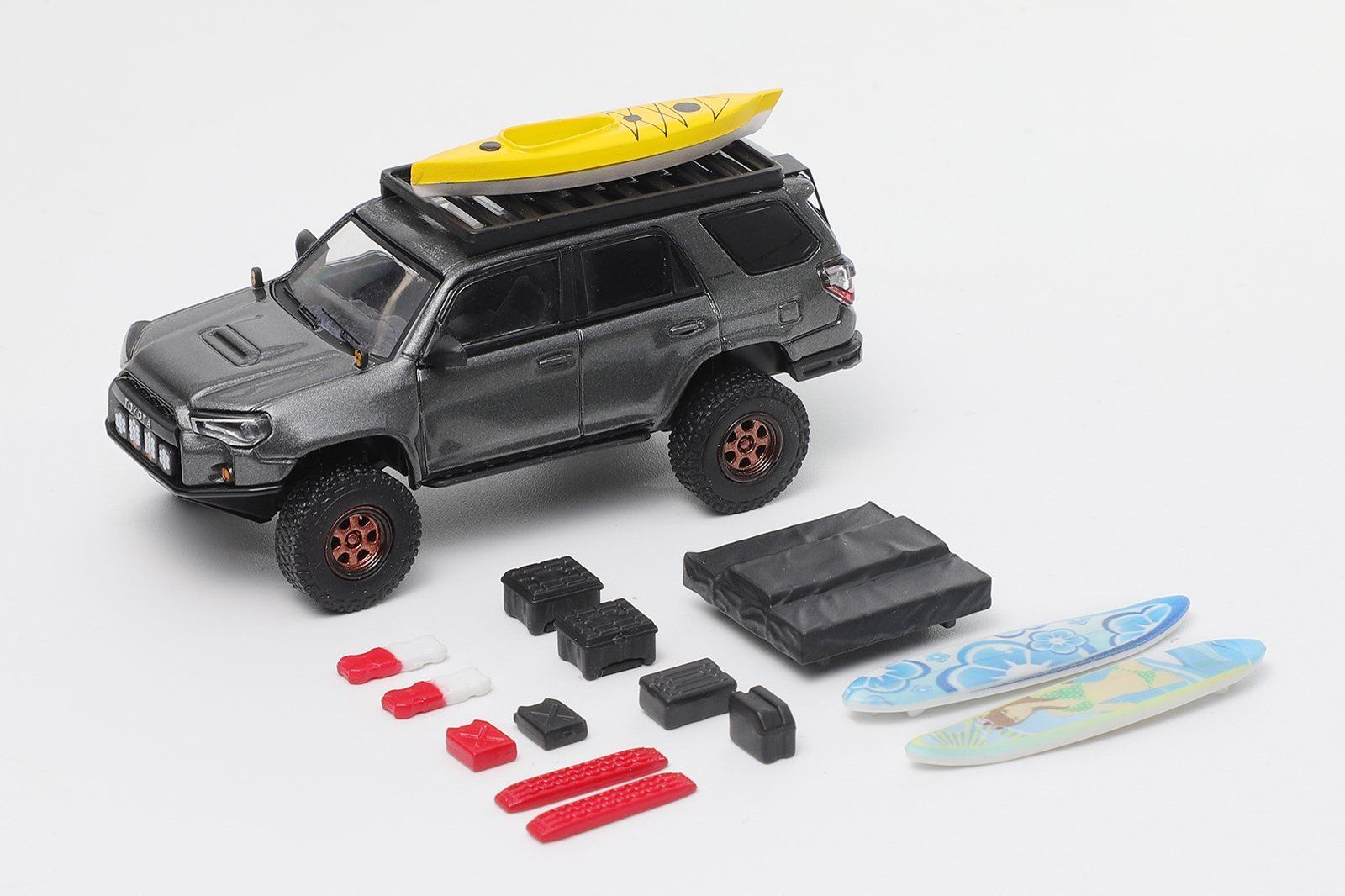  Mô hình xe bán tải Toyota 4 Runner Heavy Dutty Modified Version with part tỉ lệ 1:64 GCD model KS-051 