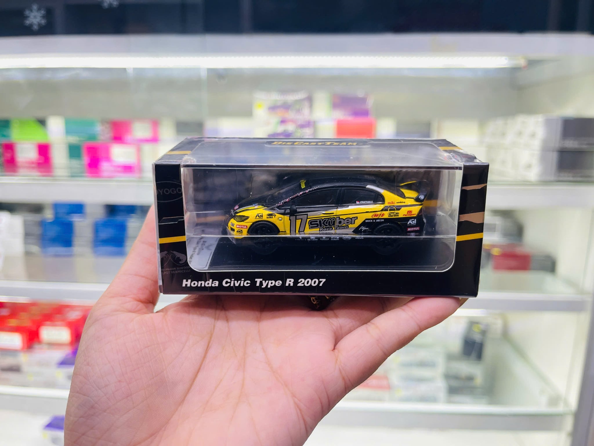  Mô hình xe Honda Civic Type R 2007 Skubar #17 tỉ lệ 1:64 DCT LL-021-333 