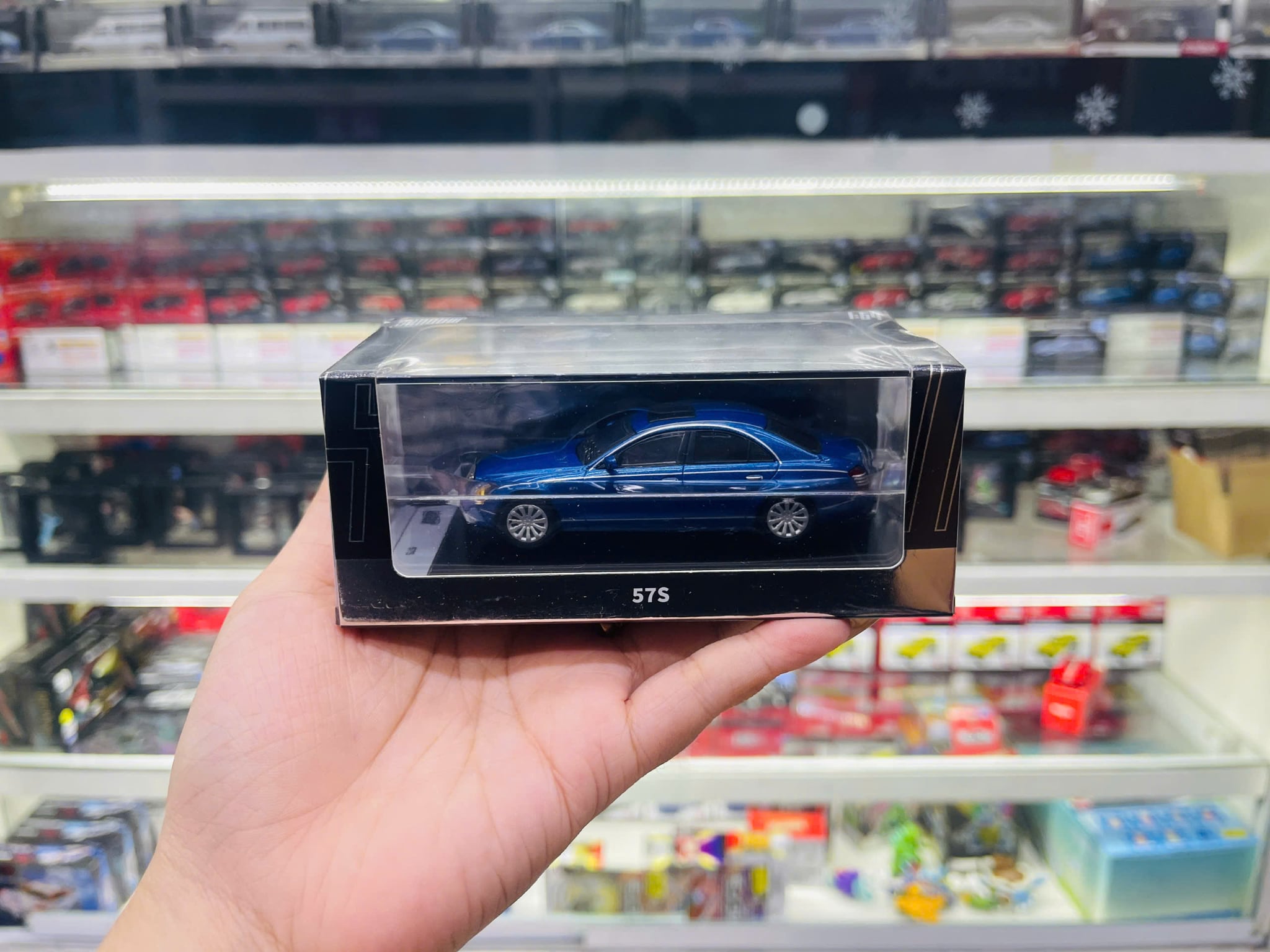 Mô hình xe Maybach 57S Blue tỉ lệ 1:64 Shadow LL-023-95 