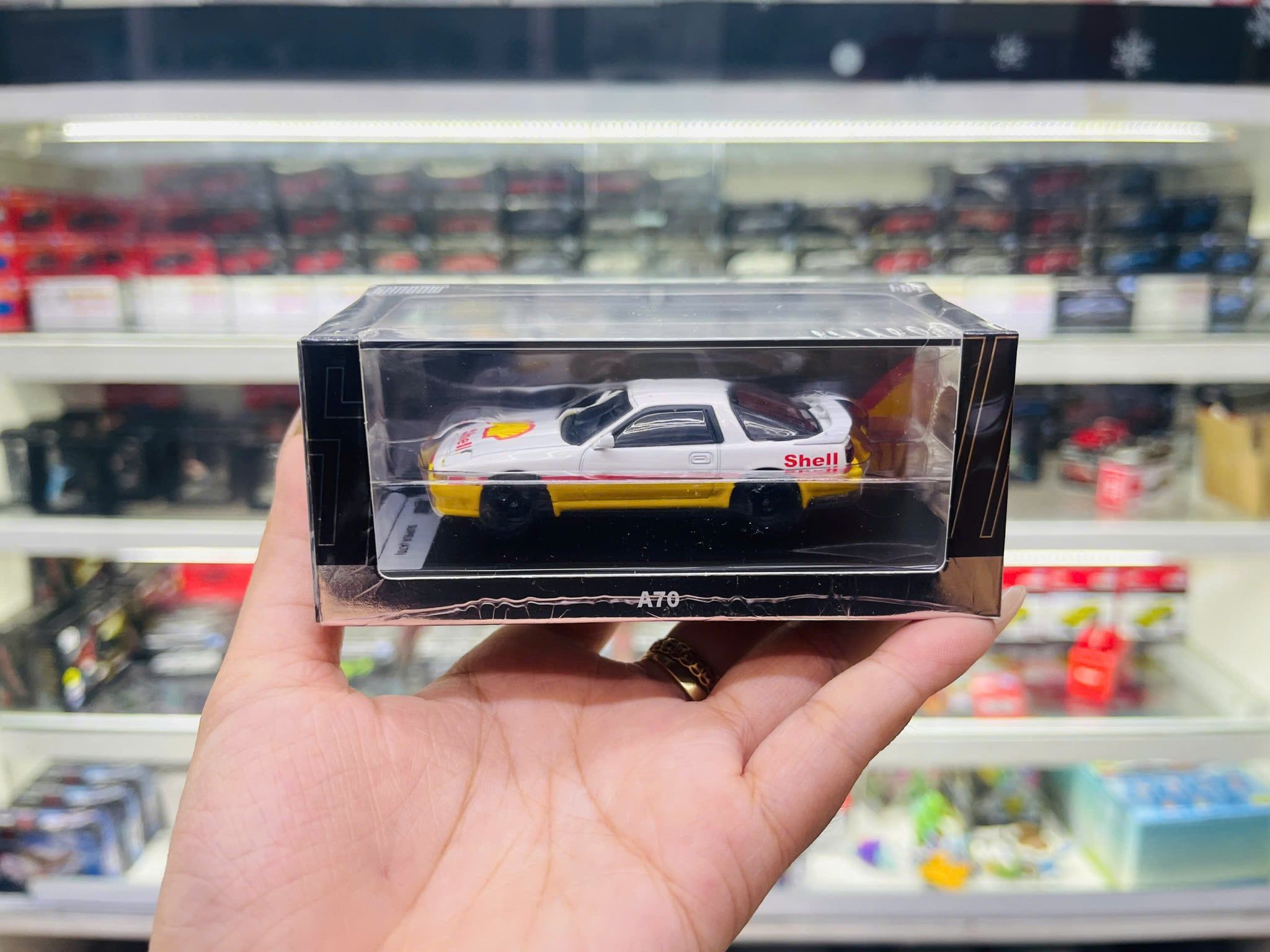  Mô hình xe Supra A70 Yellow White (RHD) Shell tỉ lệ 1:64 Shadow Pro LL-033-254 