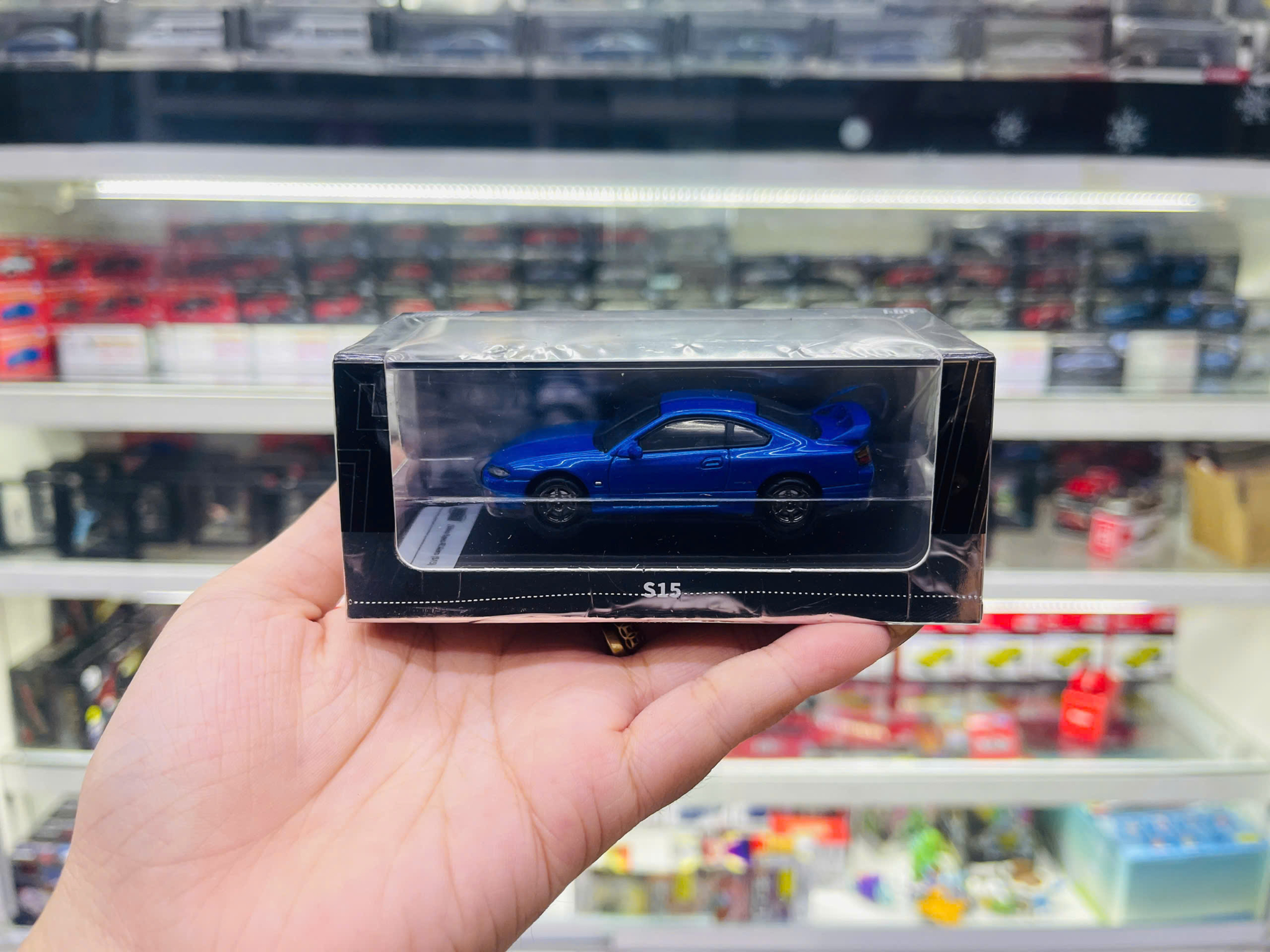  Mô hình xe Nissan S15 Blue tỉ lệ 1:64 Shadow LL-051-241 