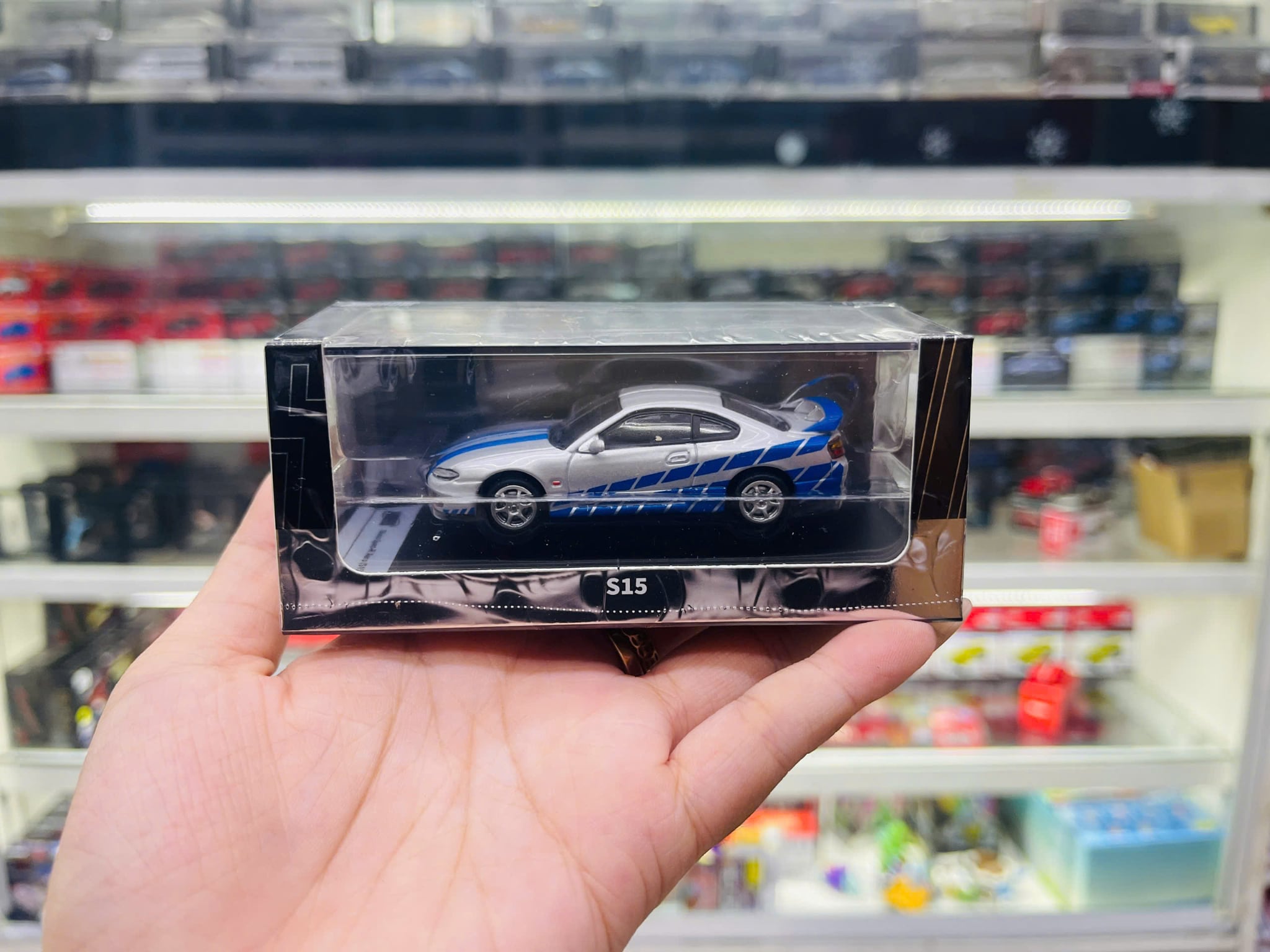  Mô hình xe Nissan S15 Yellow tỉ lệ 1:64 Shadow LL-051-244 