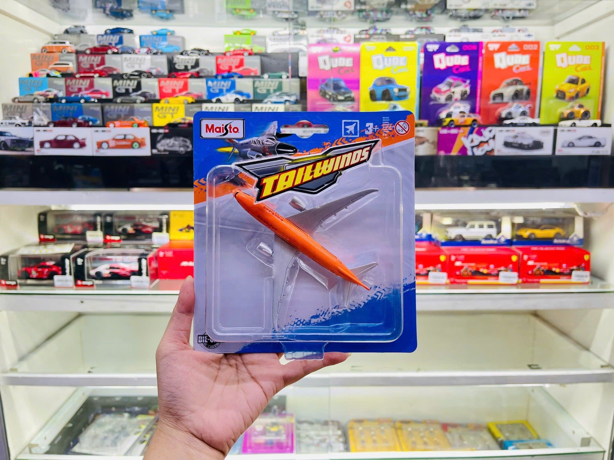  Mô hình máy bay dân sự Fast Jet Boeing B787-8 kích thước 12cm - Tailwinds Maisto 15088 MB12012 