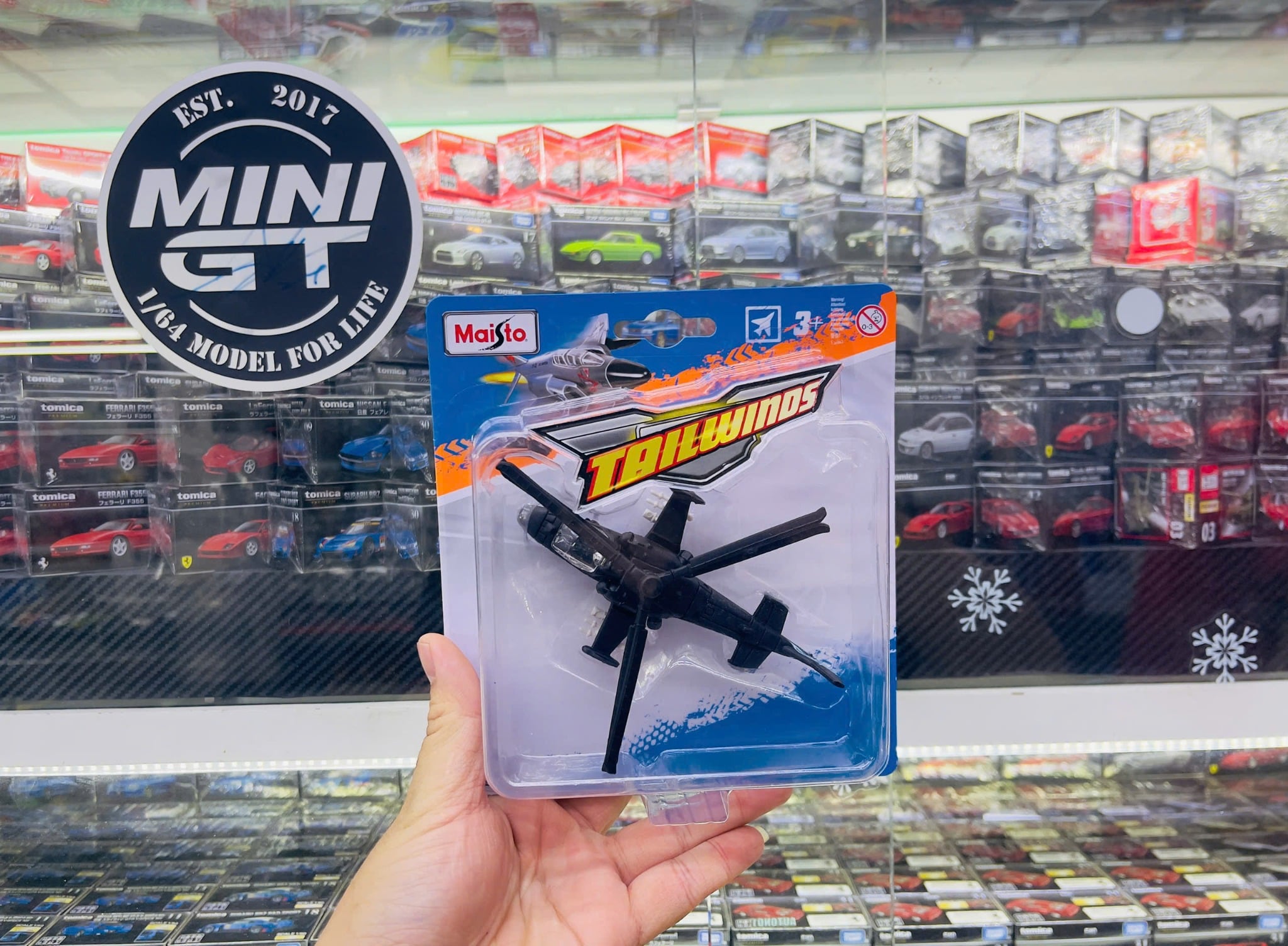  Mô hình máy bay quân sự trực thăng KA-52 Alligator black kích thước 12cm Tailwinds Maisto 15088 MB12017 